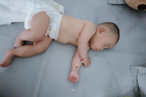 恩施宝宝发烧可以喝牛奶吗
